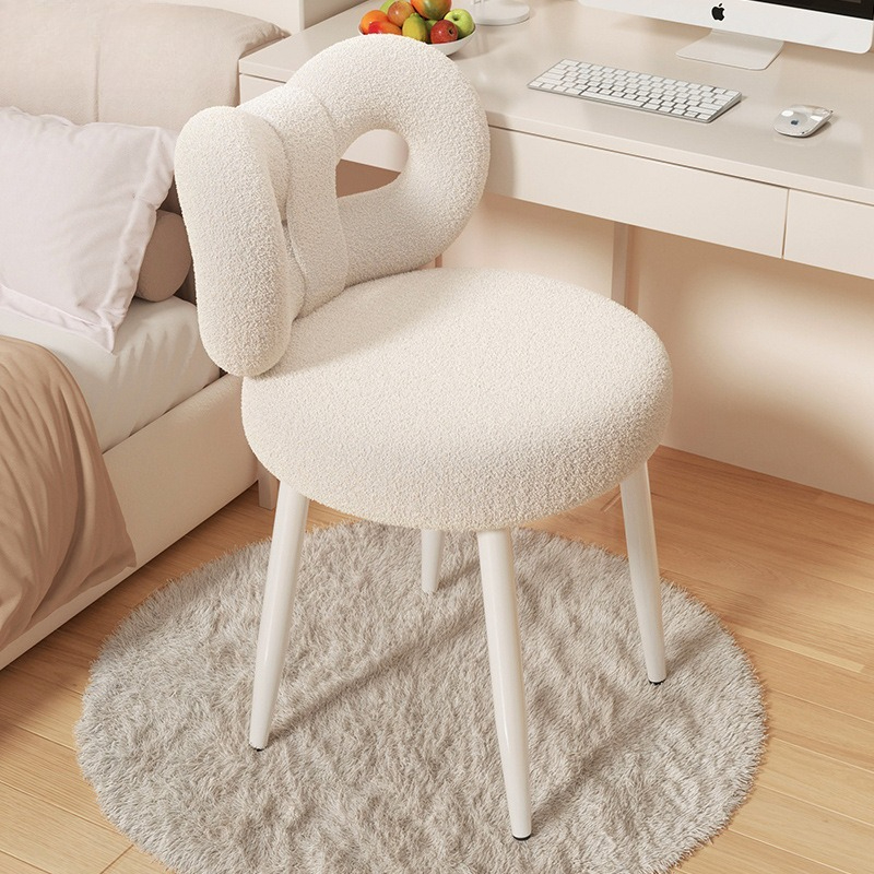 Nuova poltrona da toeletta da  - Furniture Lighting & Decor Magazine recensione e prezzo